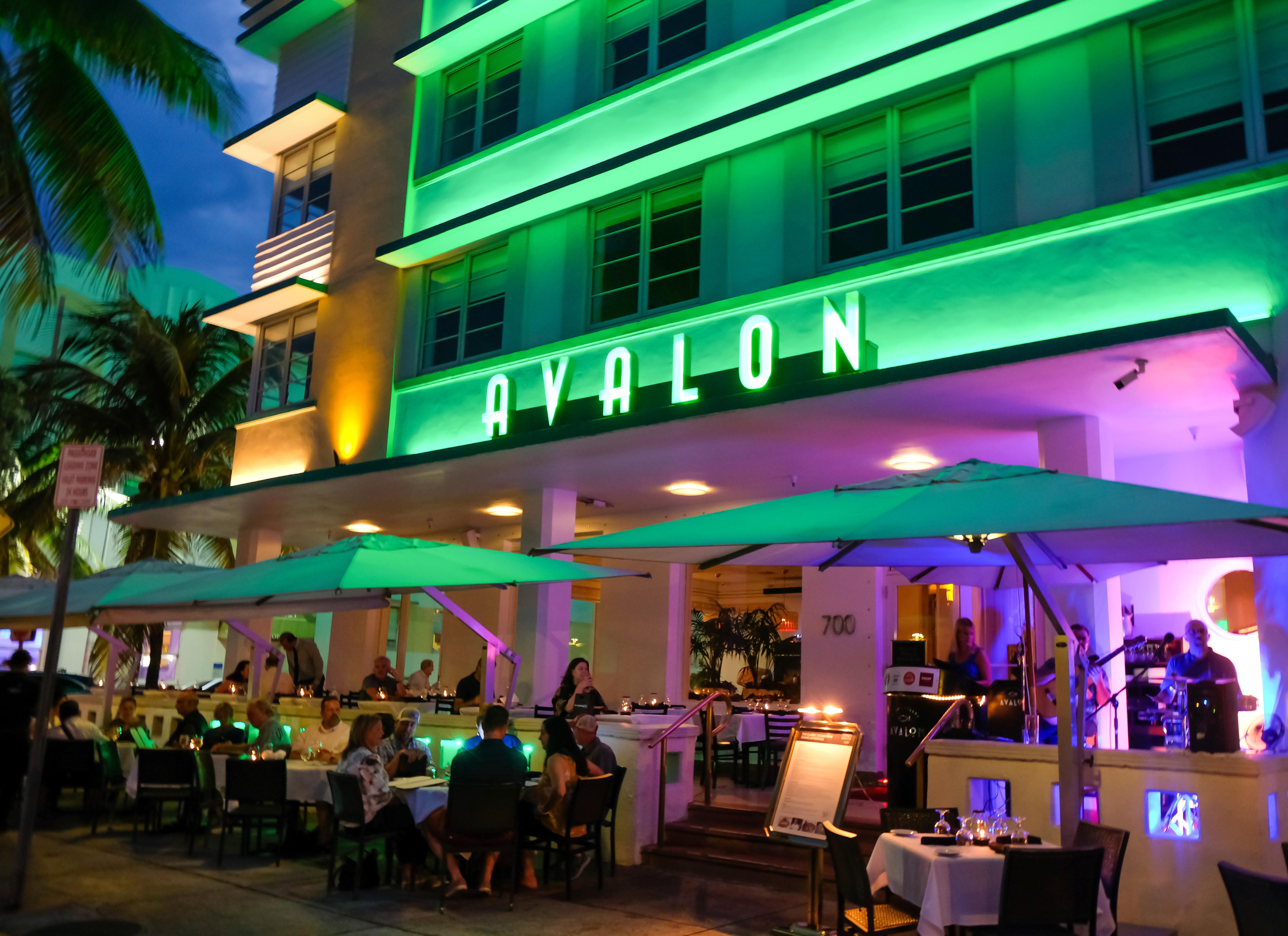 Avalon Hotel — Fotos 1